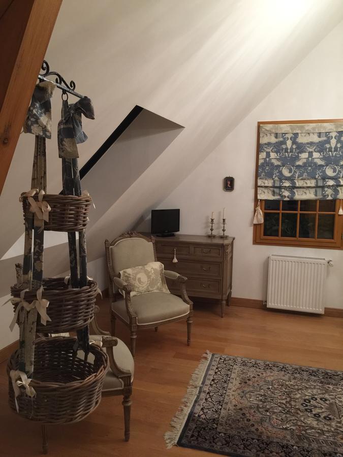 Les Premices De La Foret Bed & Breakfast *